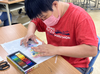 身障學員創作(粉彩)